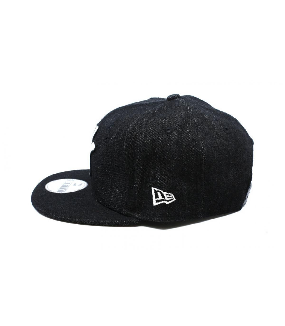 New Era black Mickey snapback